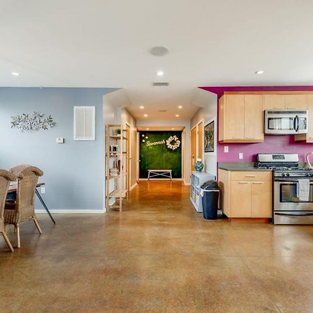 Walk Score 90!!-Historic Downtown District-2 Blocks To Famous Forsyth Park- Huge Private Patio-Private Parking Savannah Kültér fotó