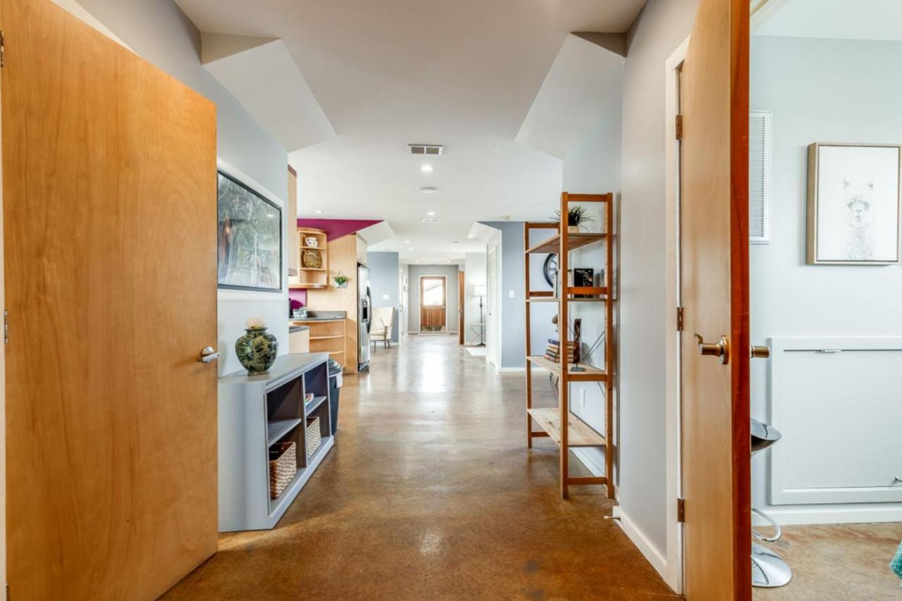 Walk Score 90!!-Historic Downtown District-2 Blocks To Famous Forsyth Park- Huge Private Patio-Private Parking Savannah Kültér fotó