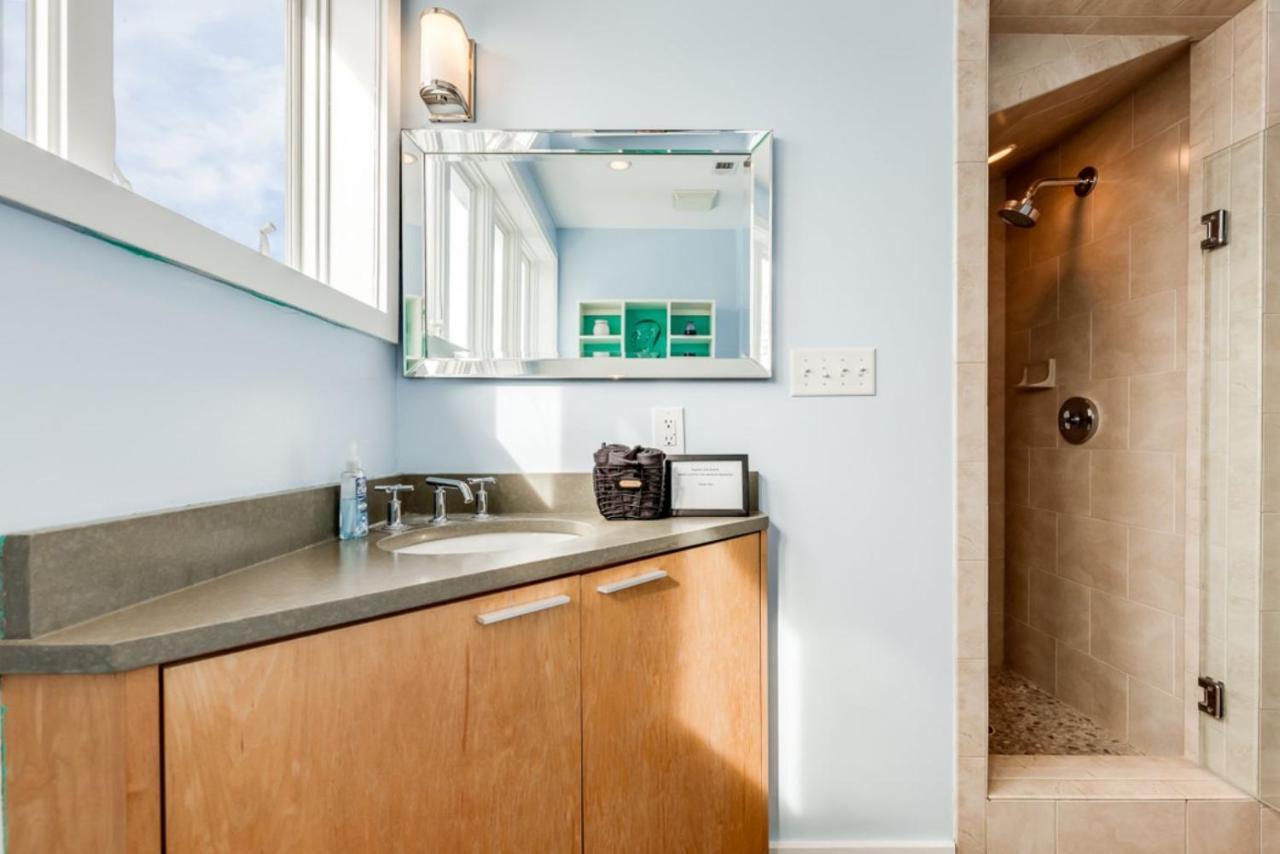 Walk Score 90!!-Historic Downtown District-2 Blocks To Famous Forsyth Park- Huge Private Patio-Private Parking Savannah Kültér fotó