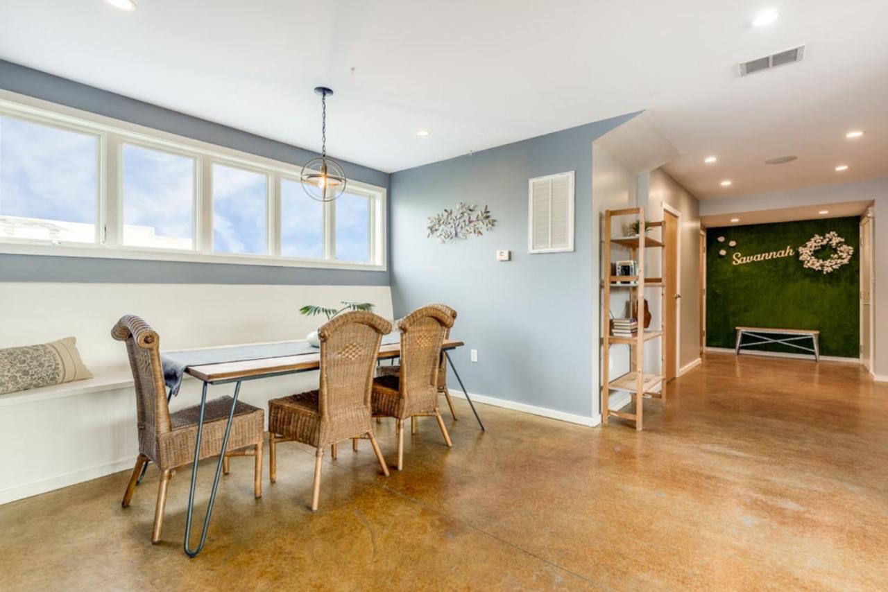 Walk Score 90!!-Historic Downtown District-2 Blocks To Famous Forsyth Park- Huge Private Patio-Private Parking Savannah Kültér fotó